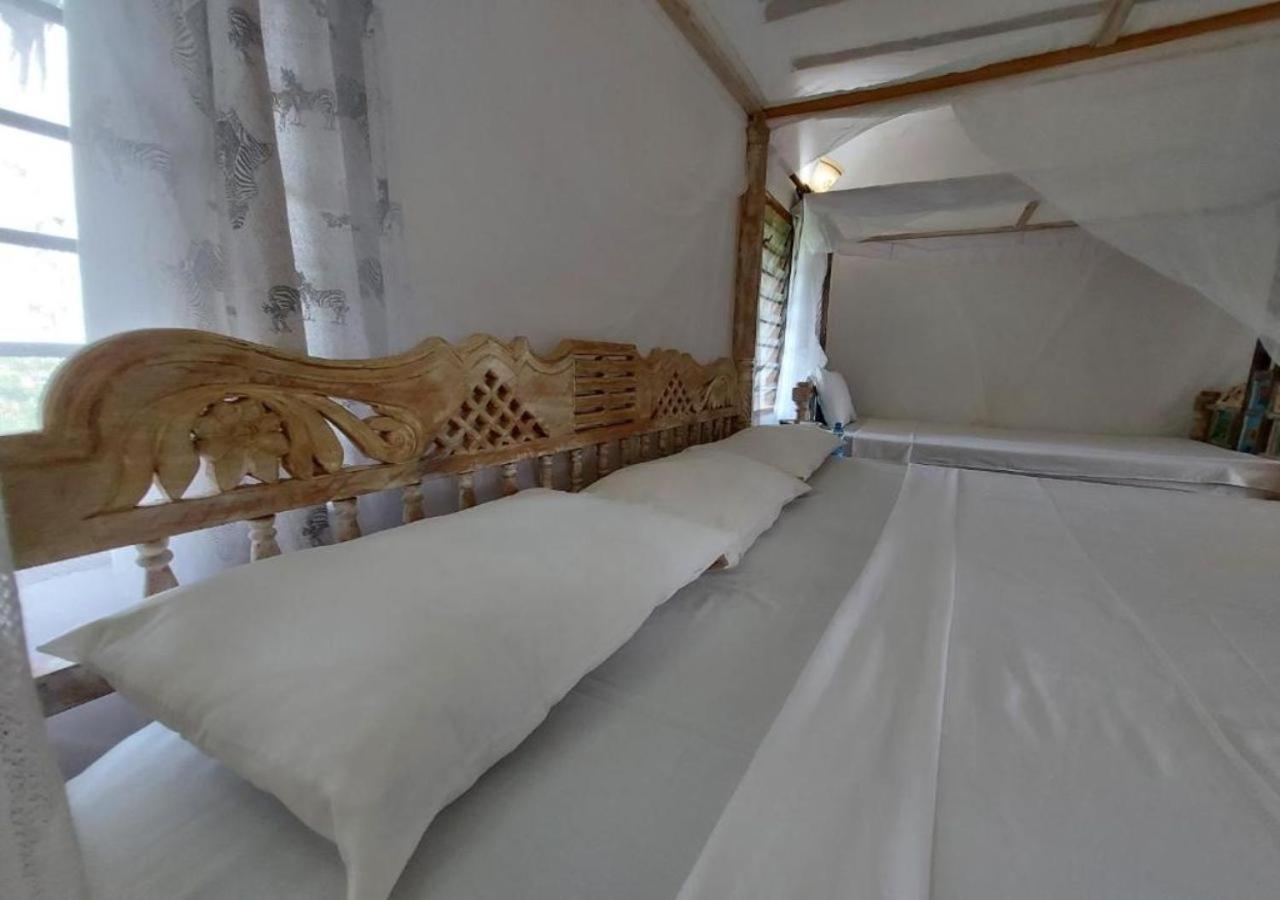 Marine Holiday House Малінді Екстер'єр фото